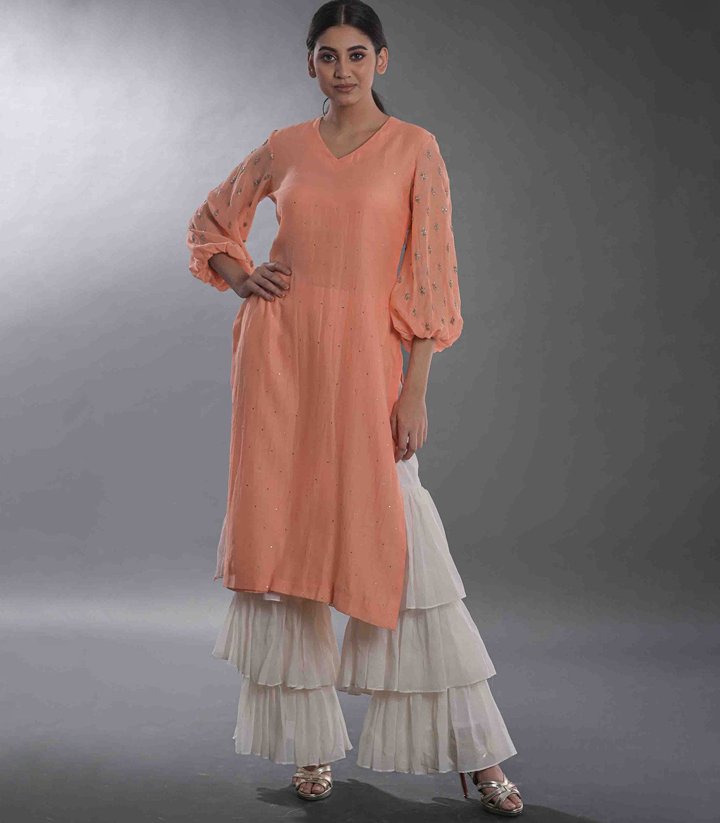 Trendy Balloon Sleeve design || Balloon Sleeve design for kurti, blouse and  dresses || | Dress design patterns, Hand designs, Sleeve designs